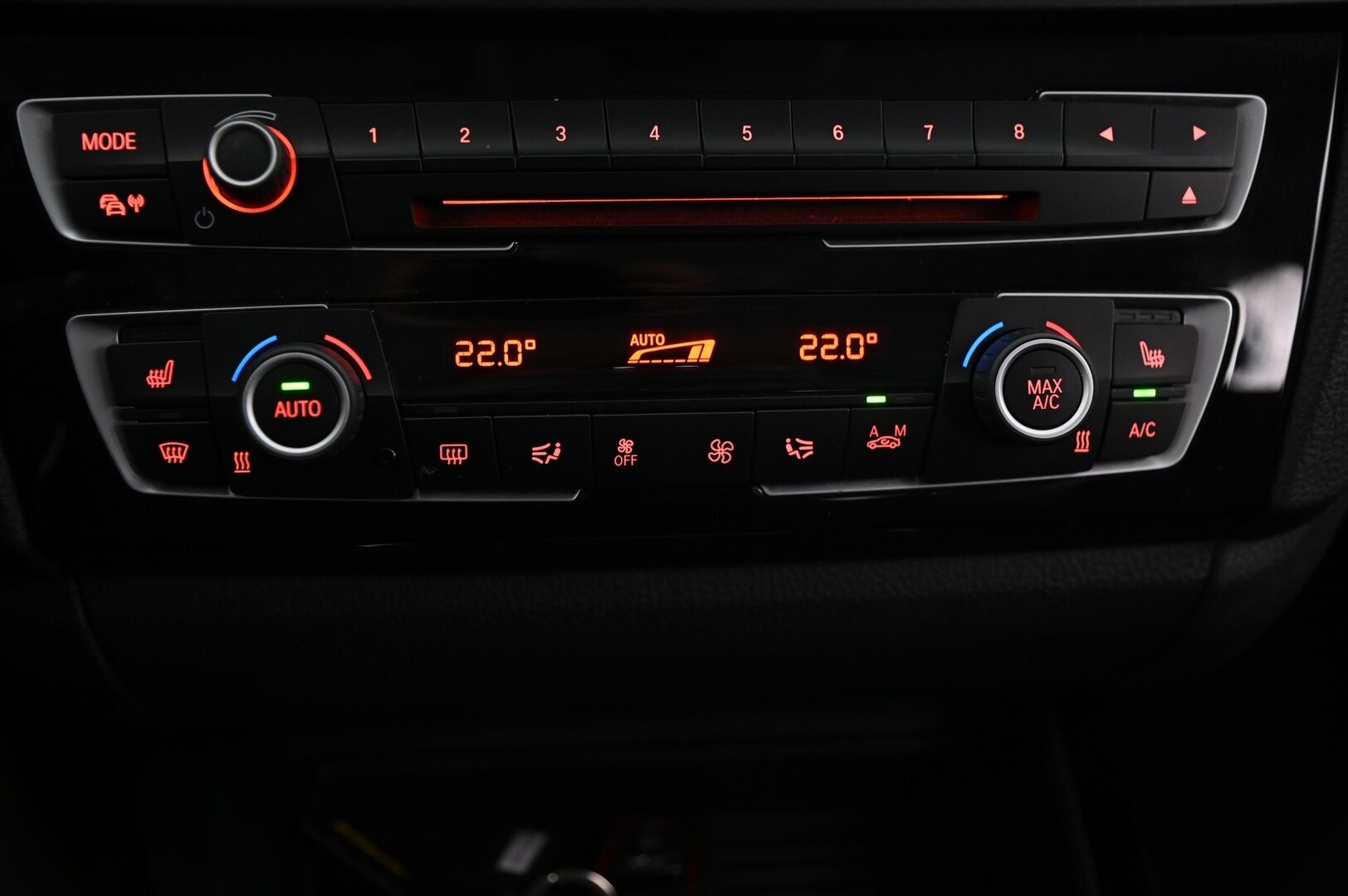 BMW 120 2016 F20 Hatchback 120d A xDrive Business Sport * Harman/Kardon / M-sport ratti / Suomi-auto * - * 2x renkaat alumiinivanteilla ja hyvillä kumeilla * - Osta nyt, maksa vasta ensi vuonna