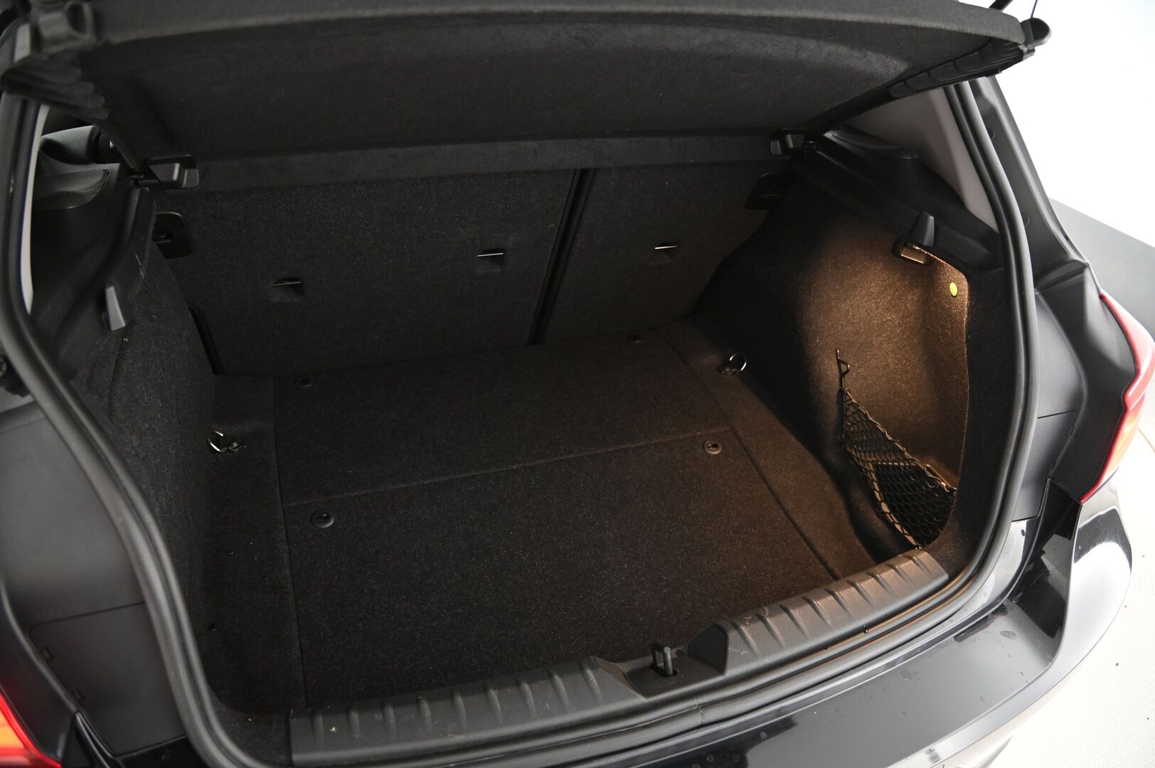 BMW 120 2016 F20 Hatchback 120d A xDrive Business Sport * Harman/Kardon / M-sport ratti / Suomi-auto * - * 2x renkaat alumiinivanteilla ja hyvillä kumeilla * - Osta nyt, maksa vasta ensi vuonna