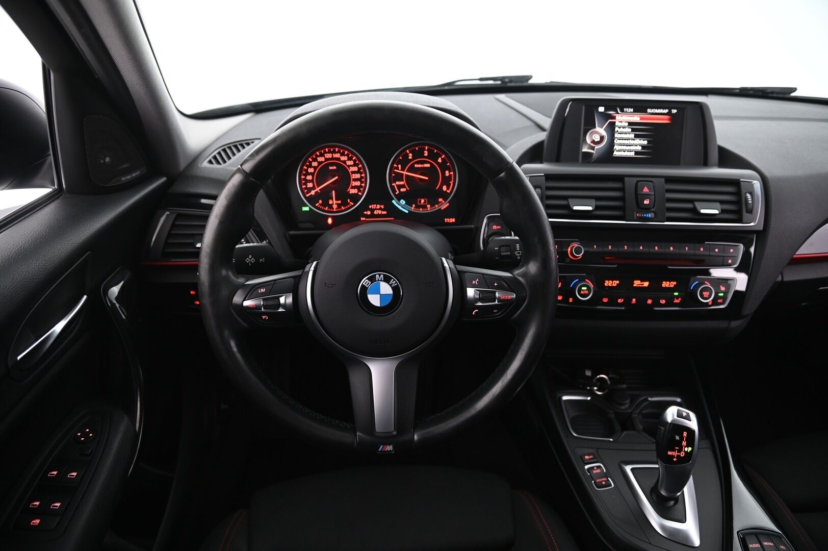 BMW 120 2016 F20 Hatchback 120d A xDrive Business Sport * Harman/Kardon / M-sport ratti / Suomi-auto * - * 2x renkaat alumiinivanteilla ja hyvillä kumeilla * - Osta nyt, maksa vasta ensi vuonna