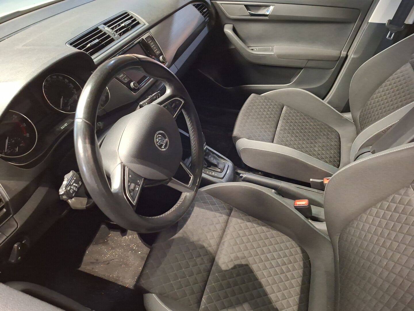 Skoda Fabia 2016 Combi 1,2 TSI 110 Style DSG Autom. - Suomiauto | Lasikatto | Vakkari | Lohkolämmitin | Peruutustutka | Aut.Ilmastointi | Todella Siisti | Jakopää tehty!