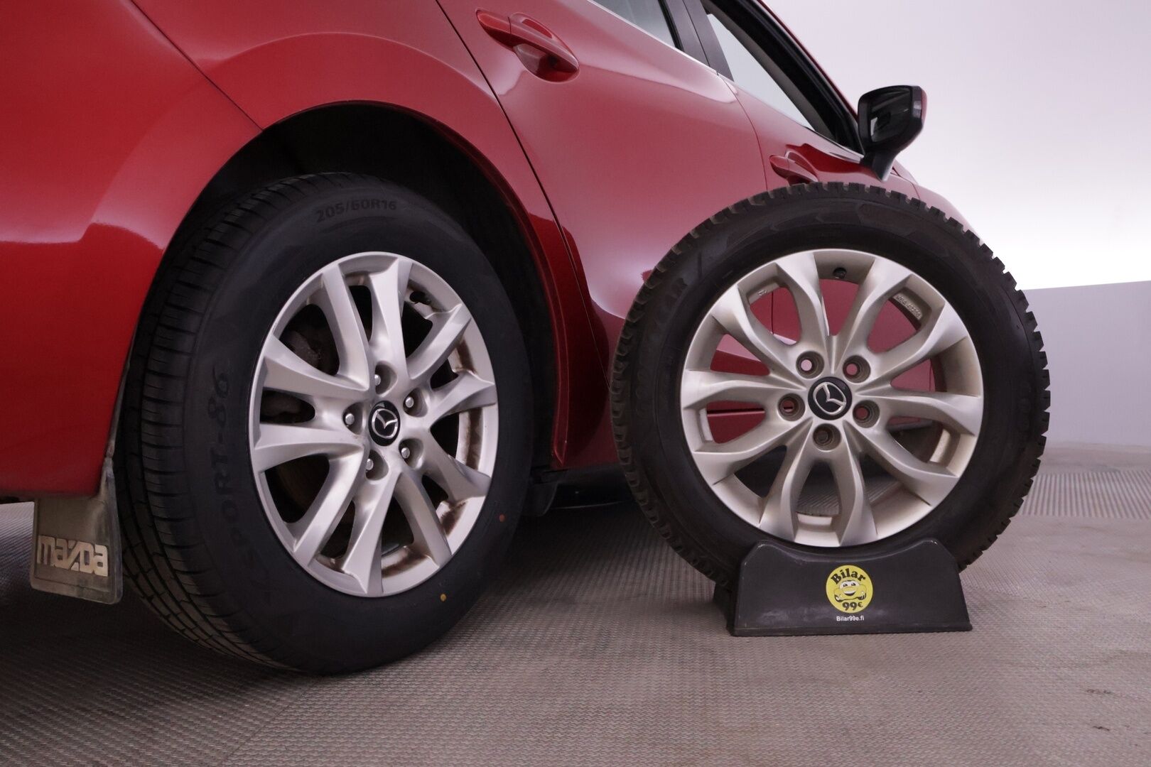 Mazda Mazda3 2016 Sedan 2,0 (120) SKYACTIV-G Premium 6MT 4ov CO1 - | Suomi-auto | Vakkari | Lohko- ja sisätilanlämmitin | Kahdet renkaat | Särmä huoltokirja | Juuri katsastettu |