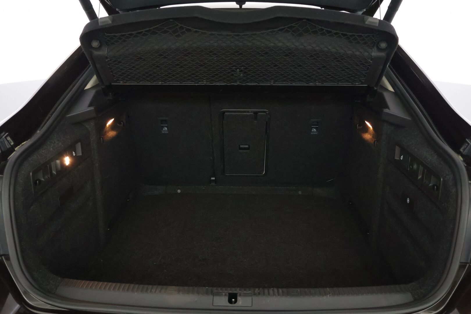 Skoda Superb 2016 1,4 TSI ACT L&K DSG Autom * L&K / Canton / Xenon / Koukku / ACC / Kattoluukku / BLIS / Navi * - *Suomi-auto / Kahdet renkaat * - HULLU BLACKWEEK KORKOTARJOUS 2,49%