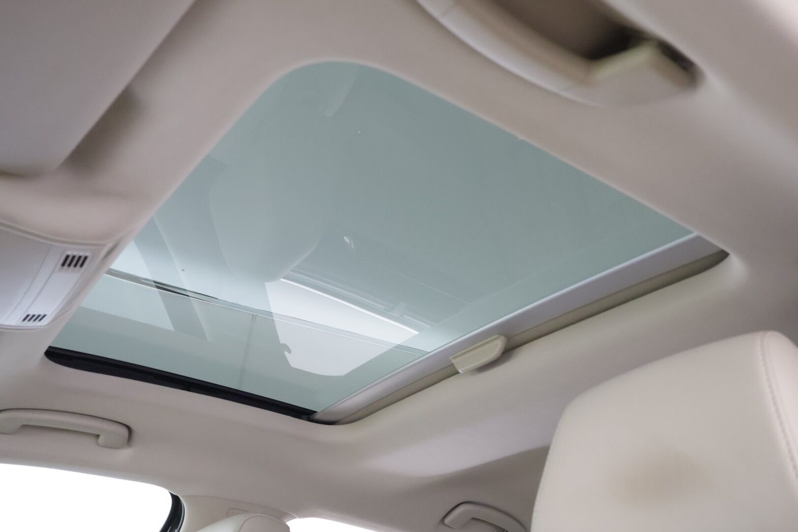 Skoda Superb 2016 1,4 TSI ACT L&K DSG Autom * L&K / Canton / Xenon / Koukku / ACC / Kattoluukku / BLIS / Navi * - *Suomi-auto / Kahdet renkaat * - HULLU BLACKWEEK KORKOTARJOUS 2,49%