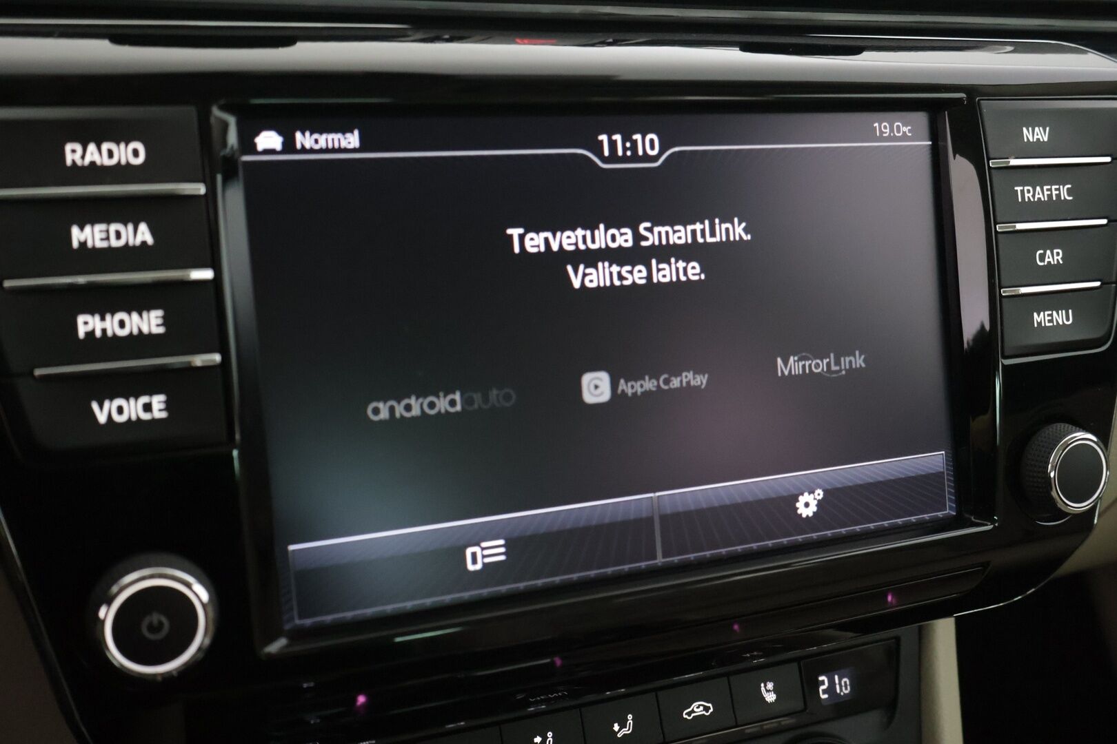 Skoda Superb 2016 1,4 TSI ACT L&K DSG Autom * L&K / Canton / Xenon / Koukku / ACC / Kattoluukku / BLIS / Navi * - *Suomi-auto / Kahdet renkaat *