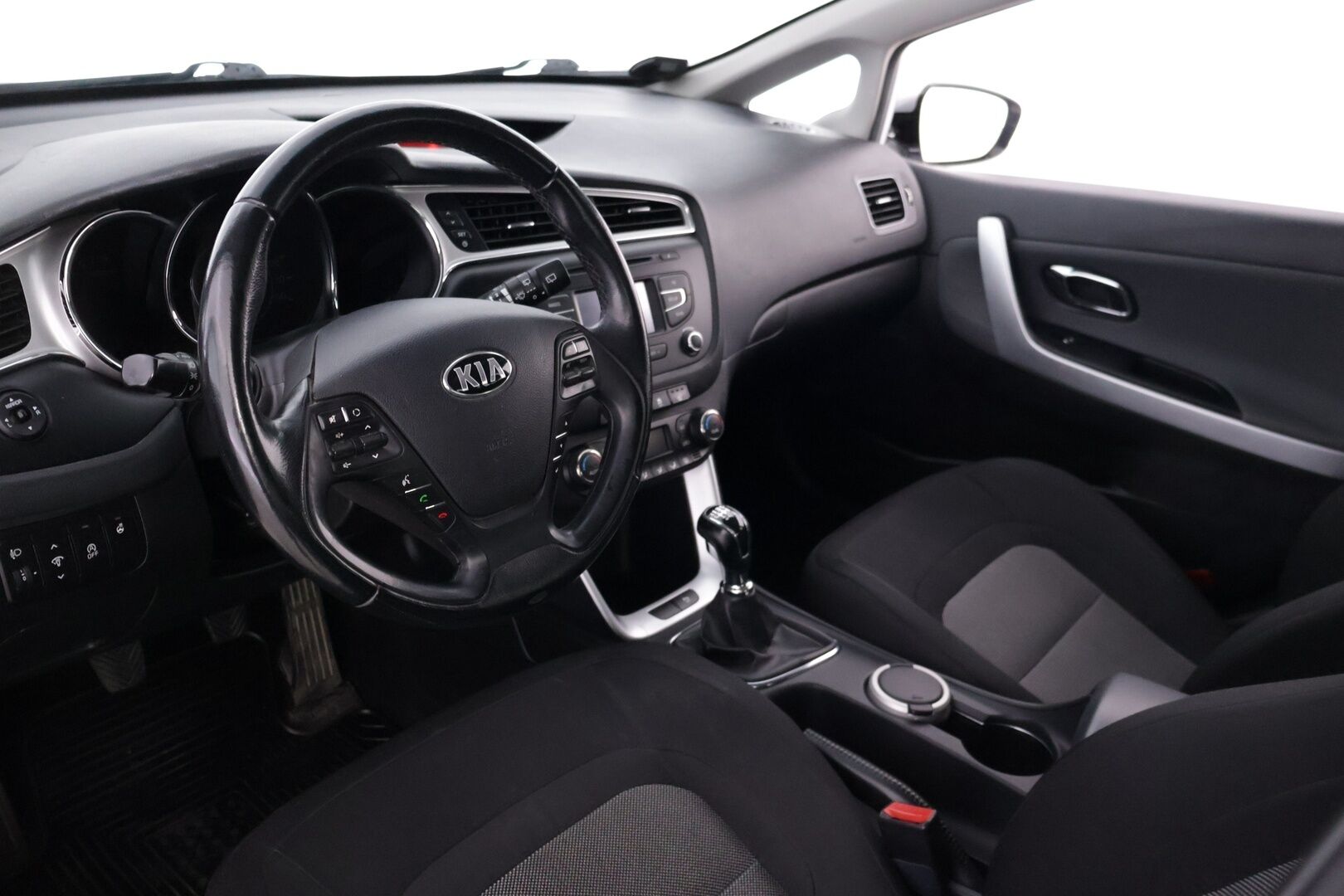 Kia cee'd 2016 1,0 ISG 120hv EX 5D EcoDynamics - | Koukku | Vakkari | P.Kamera | Lohko+sp | Ratinlämmitin | Juuri katsastettu | Kahdet hyvät renkaat |