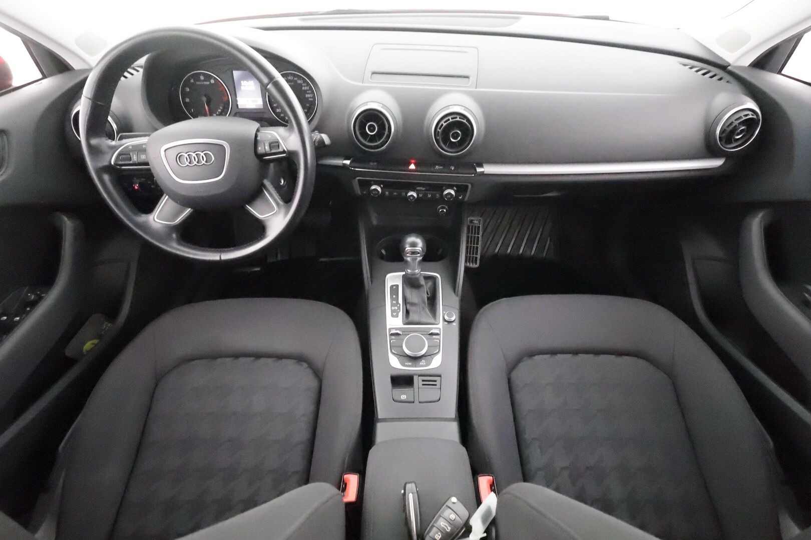 Audi A3 2015 Sportback Business 1,4 TFSI 92 kW S tronic - | Vakkari | Lohko | P.tutka | Xenon | Bluetooth | 1.Om Suomi-auto | Kahdet Renkaat |