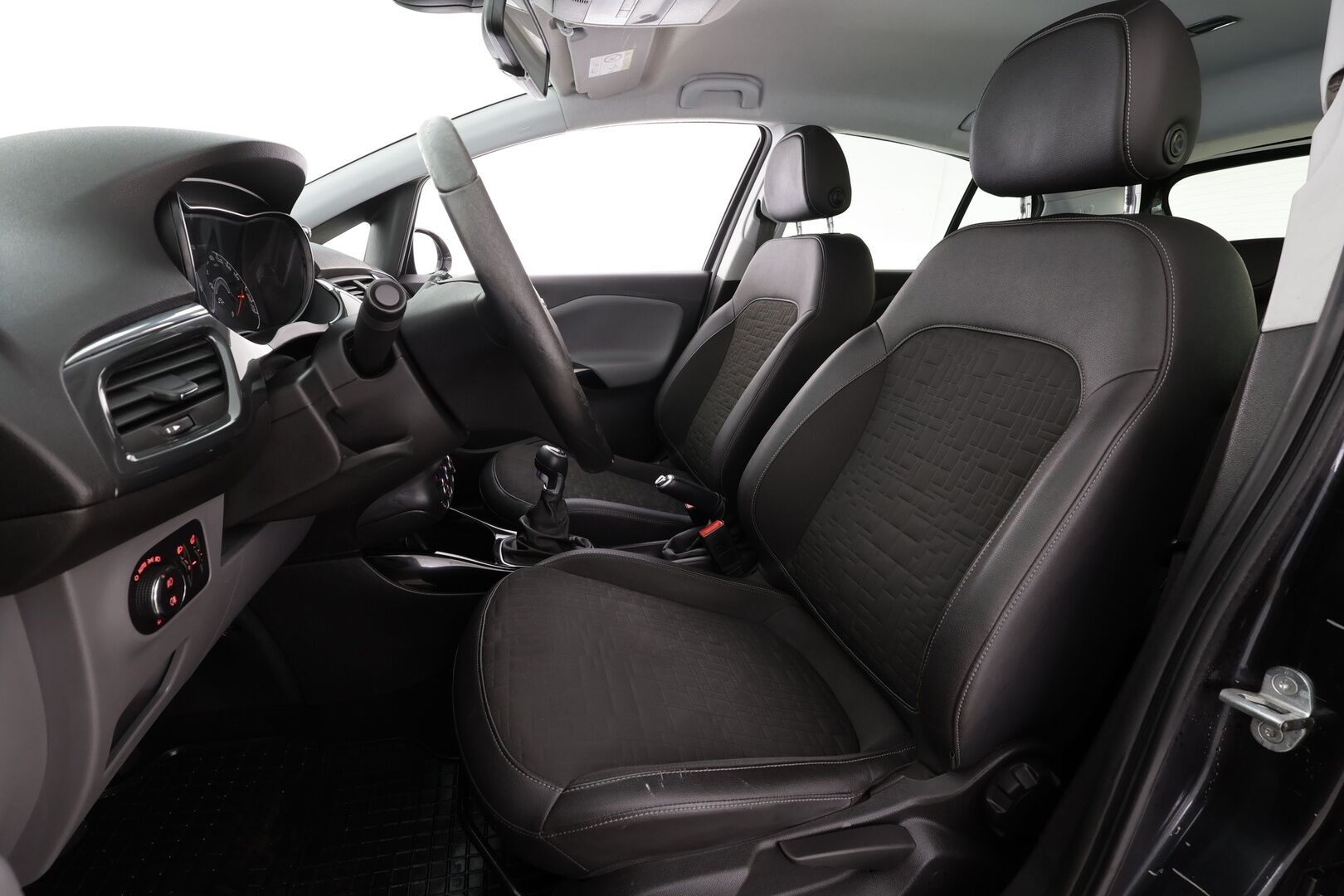 Opel Corsa 2016 Cosmo 1,0T ecoFLEX 66kW MT6 * Lohkolämmitin / Vakkari / Xenon / P.Kamera / Bluetooth / Ratinlämmitys * - Suomi-auto / Kahdet renkaat - HULLUT BLACKWEEK JATKOT - KORKOTARJOUS 2,49%