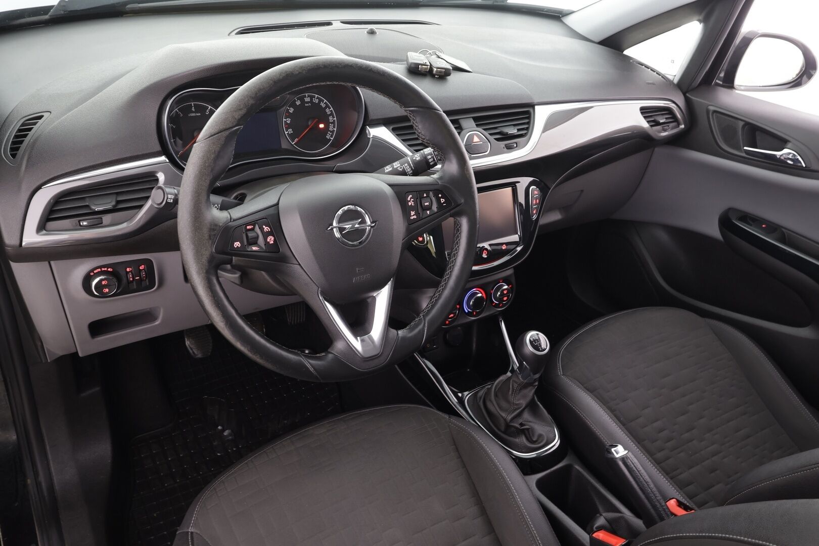 Opel Corsa 2016 Cosmo 1,0T ecoFLEX 66kW MT6 * Lohkolämmitin / Vakkari / Xenon / P.Kamera / Bluetooth / Ratinlämmitys * - Suomi-auto / Kahdet renkaat - HULLUT BLACKWEEK JATKOT - KORKOTARJOUS 2,49%