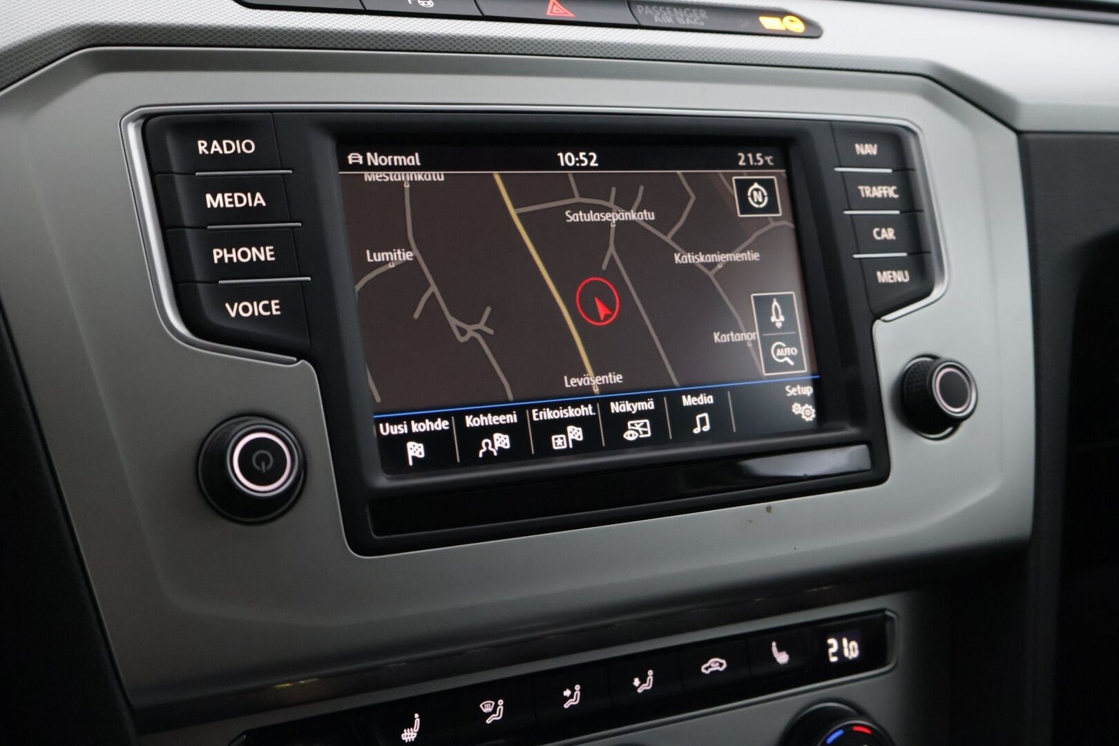 Volkswagen Passat 2016 Variant Comfortline 1,4 TSI 92 kW (125 hv) DSG-automaatti *ACC / LED / Lohkolämmitin / Sähkötoiminen takaluukku / Navi* - Suomi-auto / Kahdet hyvät renkaat 