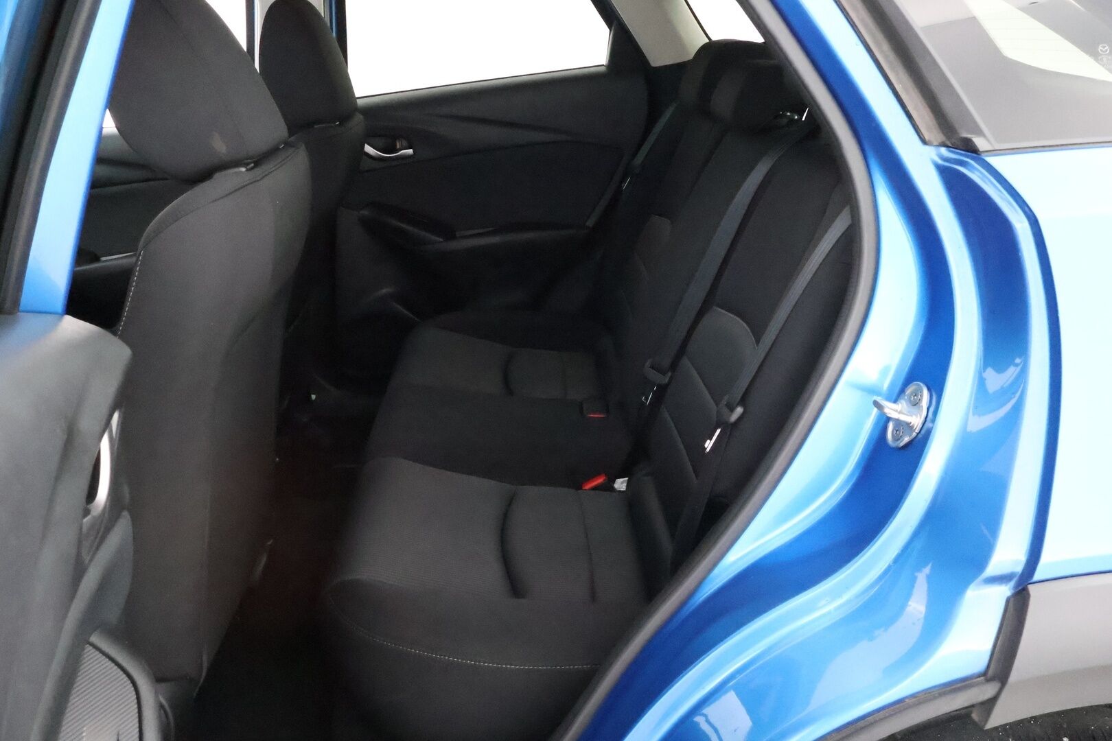 Mazda CX-3 2017 2,0 (120) SKYACTIV-G Optimum 6AT EC2O * Suomiauto / Vakkari / Navi / LED / Lohko & Sisäpistoke - 2x Uudenkarheat renkaat / Huippusiisti / Juuri tullut Tampereelle!