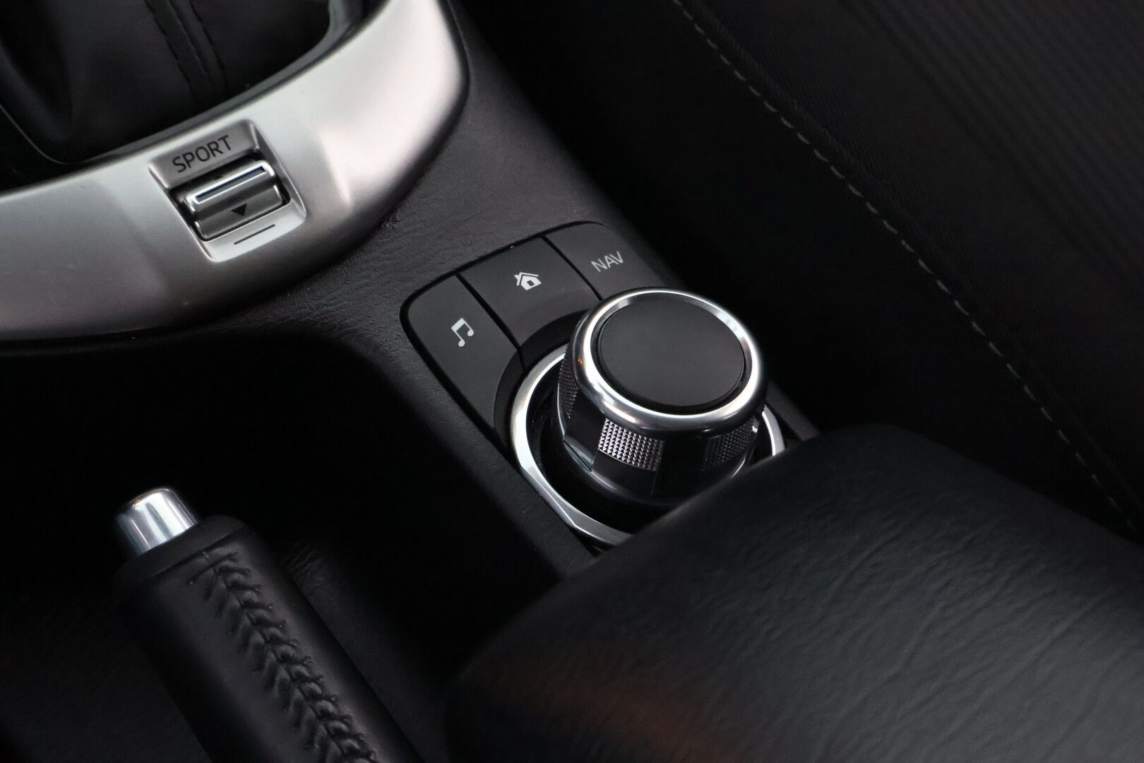 Mazda CX-3 2017 2,0 (120) SKYACTIV-G Optimum 6AT EC2O * Suomiauto / Vakkari / Navi / LED / Lohko & Sisäpistoke - 2x Uudenkarheat renkaat / Huippusiisti / Juuri tullut Tampereelle!