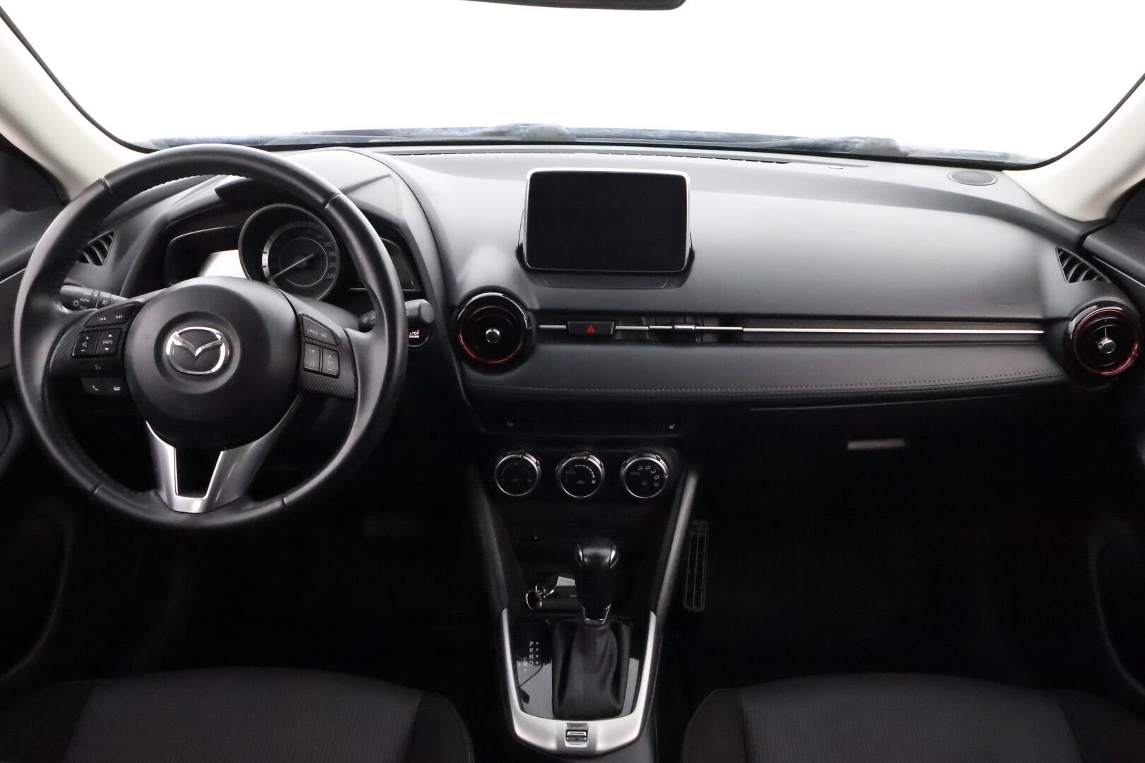 Mazda CX-3 2017 2,0 (120) SKYACTIV-G Optimum 6AT EC2O * Suomiauto / Vakkari / Navi / LED / Lohko & Sisäpistoke - 2x Uudenkarheat renkaat / Huippusiisti / Juuri tullut Tampereelle!