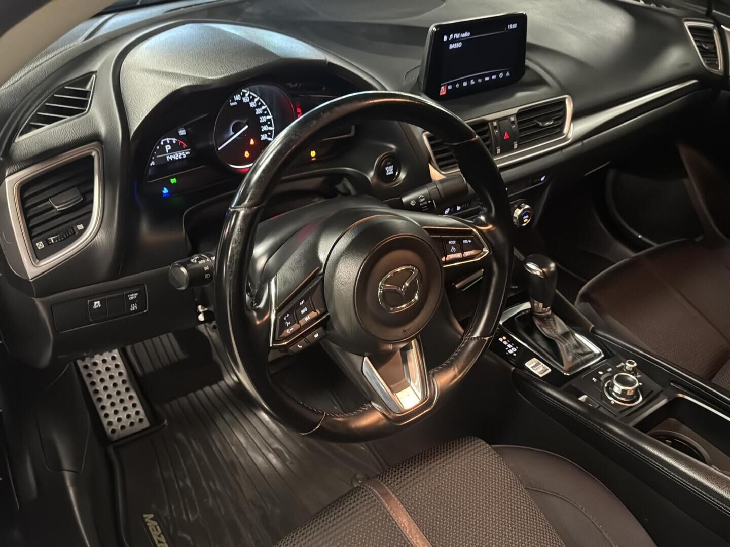 Mazda 3 2017 Sedan 2,0 (120) SKYACTIV-G Premium Plus 6AT 4ov CX2 - | Webasto | Koukku | Vakkari | Navi | Rat. Lämmitin | Bluetooth |