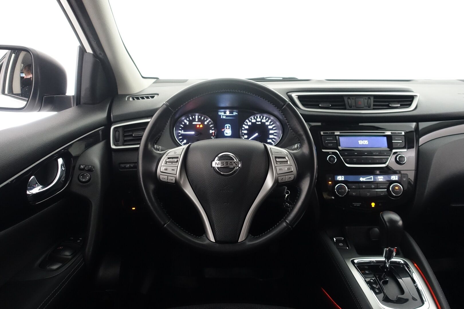 Nissan Qashqai 2017 dCi 130 Acenta 2WD Xtronic E6 Safety Pack - | Vakkari | Lohko + Sisäp. | P.Tutkat | Bluetooth | 2 Om. Suomiauto | 2X Renkaat & Vanteet |