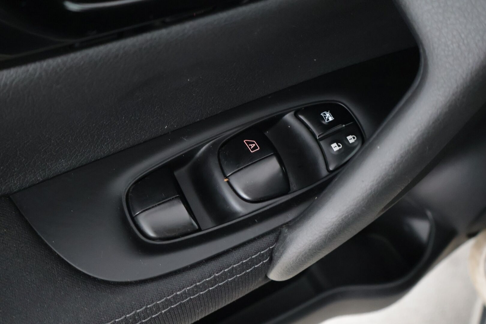 Nissan Qashqai 2016 DIG-T 115 Acenta 2WD Xtronic E6 Safety Pack / Suomi-auto / Tutkat / Lohkolämmitin - Ketju vaihdettu / Vakionopeudensäädin *