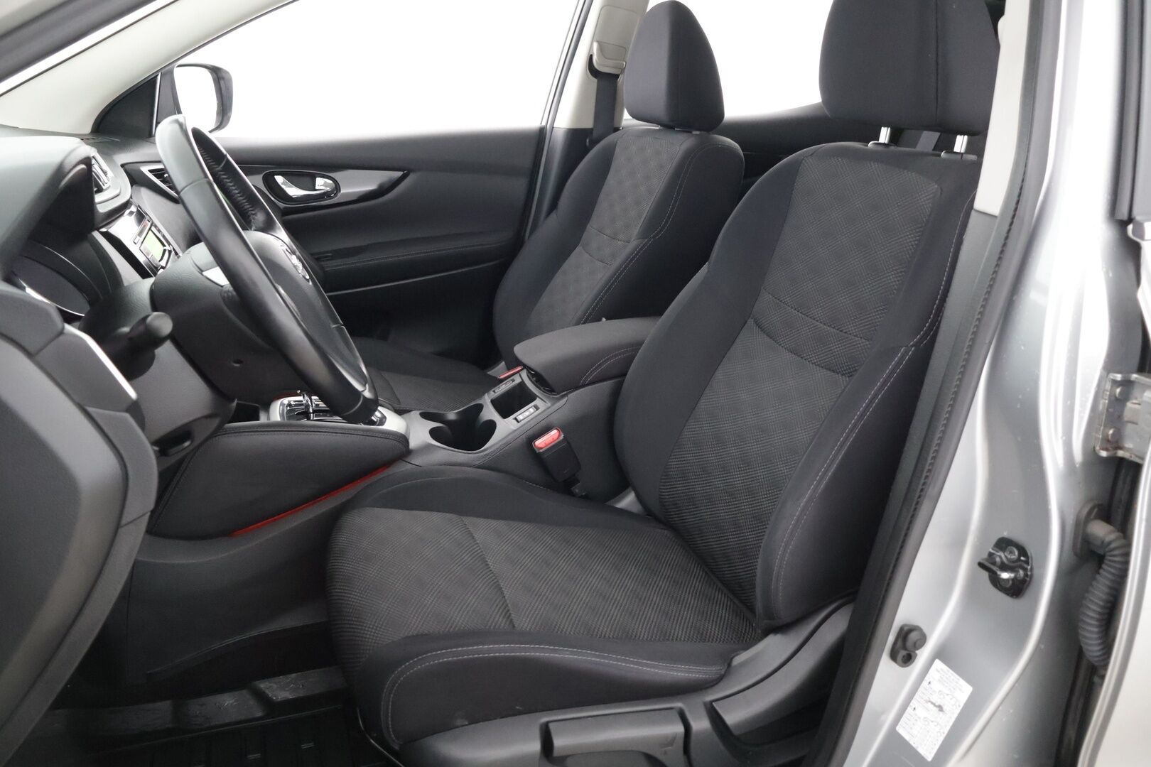 Nissan Qashqai 2016 DIG-T 115 Acenta 2WD Xtronic E6 Safety Pack / Suomi-auto / Tutkat / Lohkolämmitin - Ketju vaihdettu / Vakionopeudensäädin