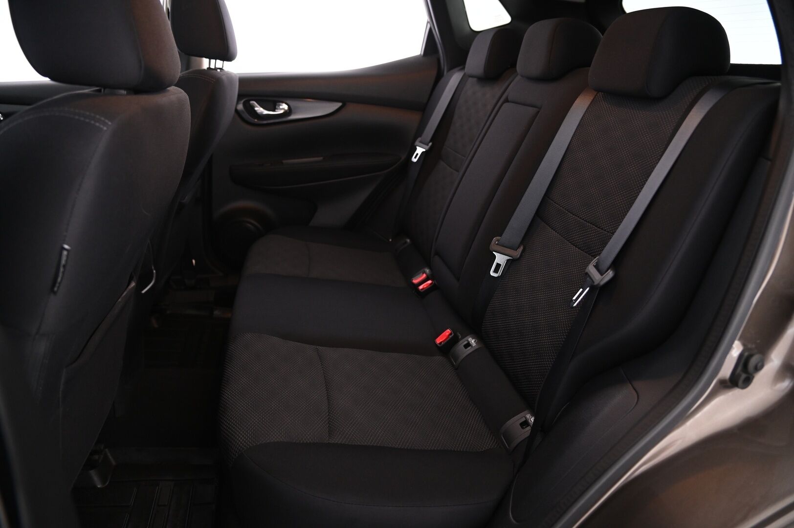 Nissan Qashqai 2016 DIG-T 115 N-Connecta 2WD Xtronic E6 *Suomi-Auto / 360-Kamera / Navi / Koukku / Lohko + pistoke / Tutkat* - *Juuri saapunut! / Sisätilalämmitin / Vakkari / Liikennemerkkien tunnistus / Kessy / 2X Renkaat* - HULLU BLACKWEEK KORKOTARJOUS 2,49%