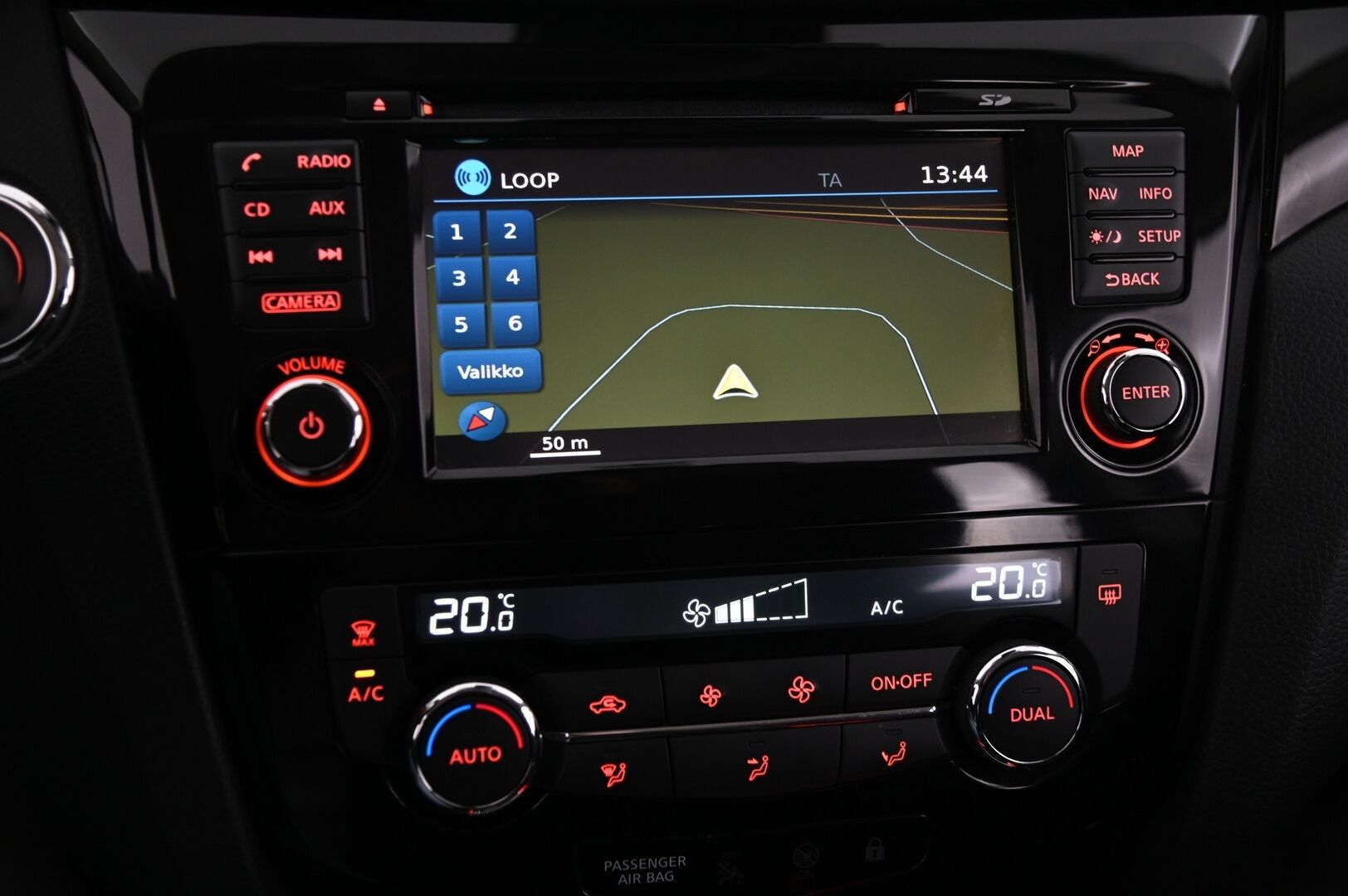 Nissan Qashqai 2016 DIG-T 115 N-Connecta 2WD Xtronic E6 *Suomi-Auto / 360-Kamera / Navi / Koukku / Lohko + pistoke / Tutkat* - *Juuri saapunut! / Sisätilalämmitin / Vakkari / Liikennemerkkien tunnistus / Kessy / 2X Renkaat* - HULLU BLACKWEEK KORKOTARJOUS 2,49%