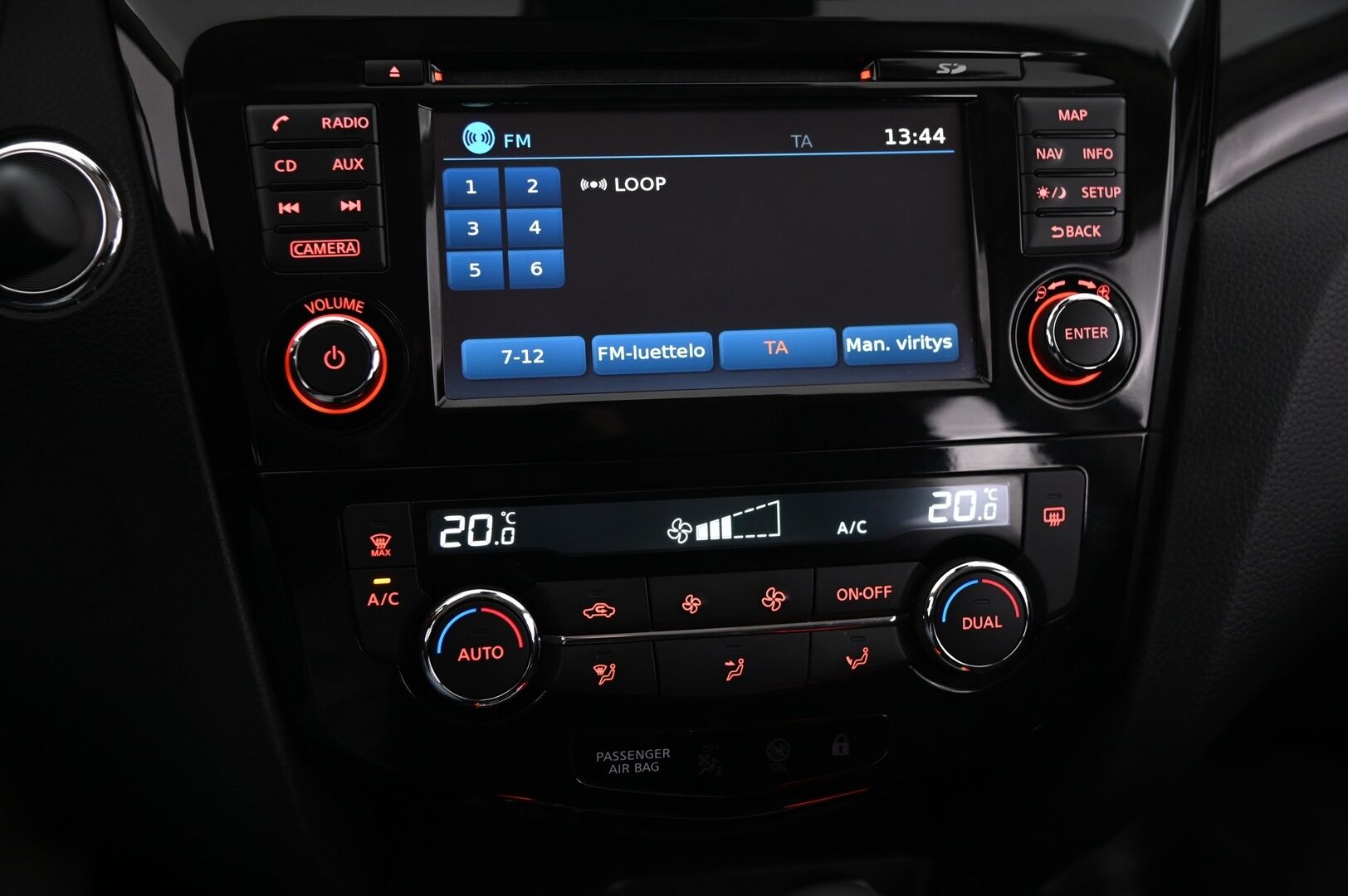 Nissan Qashqai 2016 DIG-T 115 N-Connecta 2WD Xtronic E6 *Suomi-Auto / 360-Kamera / Navi / Koukku / Lohko + pistoke / Tutkat* - *Juuri saapunut! / Sisätilalämmitin / Vakkari / Liikennemerkkien tunnistus / Kessy / 2X Renkaat* - HULLU BLACKWEEK KORKOTARJOUS 2,49%