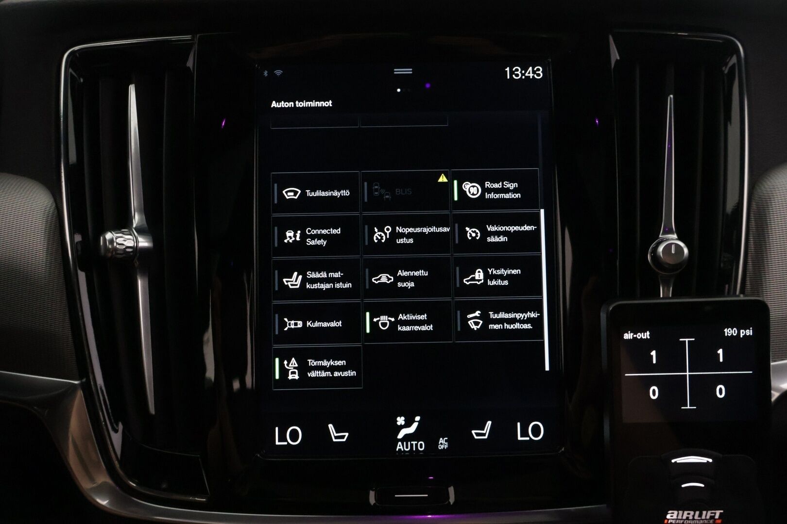 Volvo V90 2016 D5 AWD Business Inscription aut - * Polestar ohjelmoitu / B&W / AIR LIFT / HUD / 360° / Panoraama / BLIS / Muistipenkit *