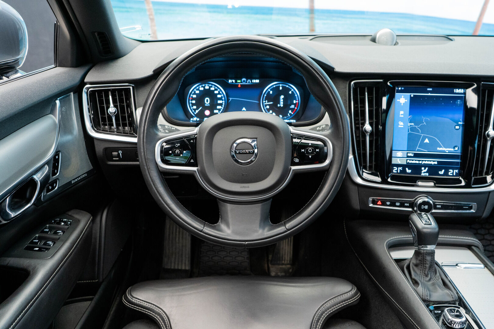 Volvo V90 2016 D5 AWD Business Inscription aut - Polestar ohjelmoitu / B&W / Super varusteet / Tosi siisti! /