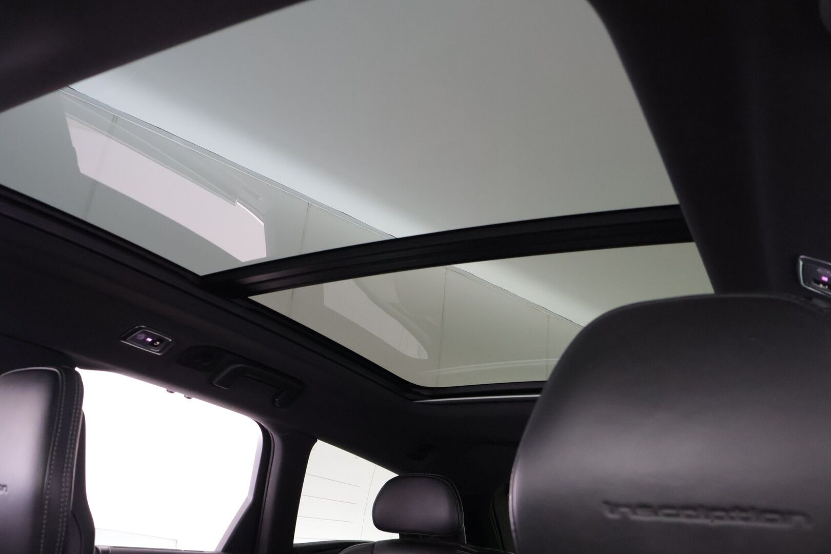 Volvo V90 2016 D5 AWD Business Inscription aut - * Polestar ohjelmoitu / B&W / AIR LIFT / HUD / 360° / Panoraama / BLIS / Muistipenkit *