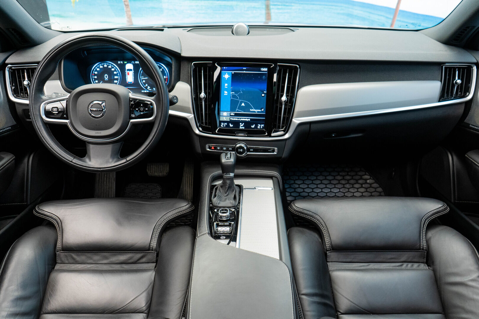 Volvo V90 2016 D5 AWD Business Inscription aut - Polestar ohjelmoitu / B&W / Super varusteet / Tosi siisti! /