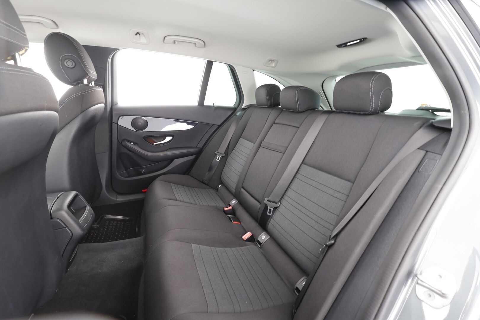 Mercedes-Benz C 2017 200 T A Business AMG * Vakkari / ILS LED / P.Tutkat / Sporttipenkit * - Suomi-auto / Viimeisin huolto ja katsastus 120tkm