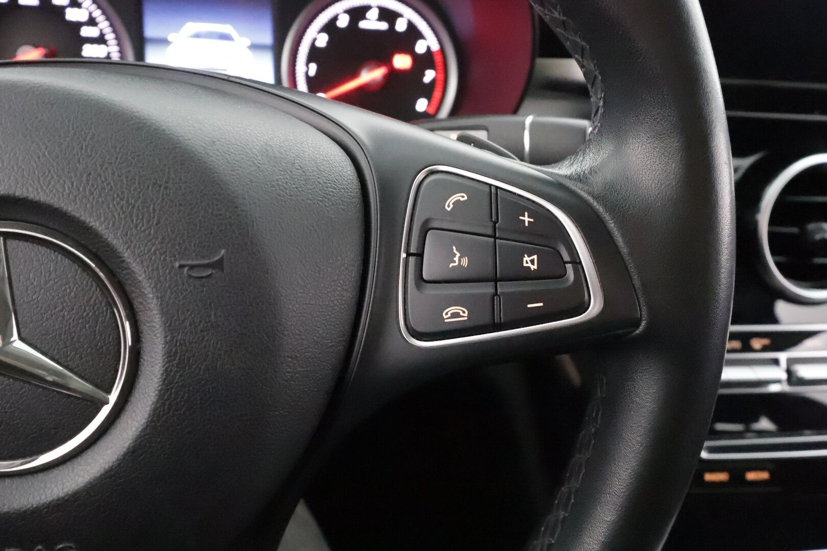 Mercedes-Benz C 2017 200 T A Business AMG * Vakkari / ILS LED / P.Tutkat / Sporttipenkit * - Suomi-auto / Viimeisin huolto 120tkm