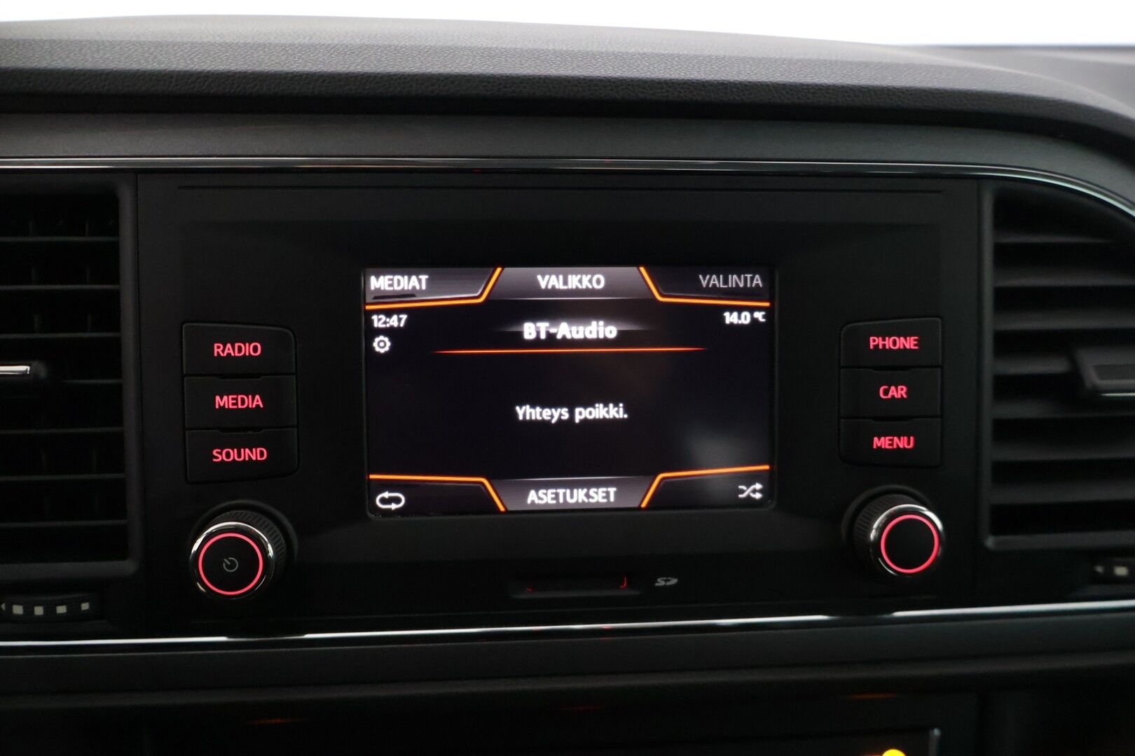 Seat Leon ST 2017 1,4 TSI 150 ACT FR DSG * Webasto / Vakkari / Tutkat / BT-audio * - Kahdet hyvät renkaat / Jakohihna vaihdettu! / Juuri katsastettu