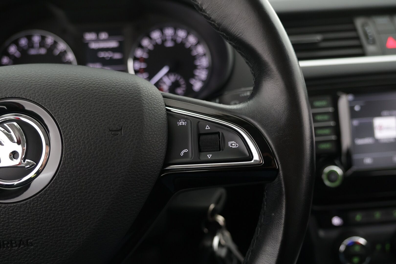 Skoda Octavia 2017 Combi 2,0 TDI 150 Ambition - | Webasto | Vakkari | Koukku | P-tutka | Bluetooth |