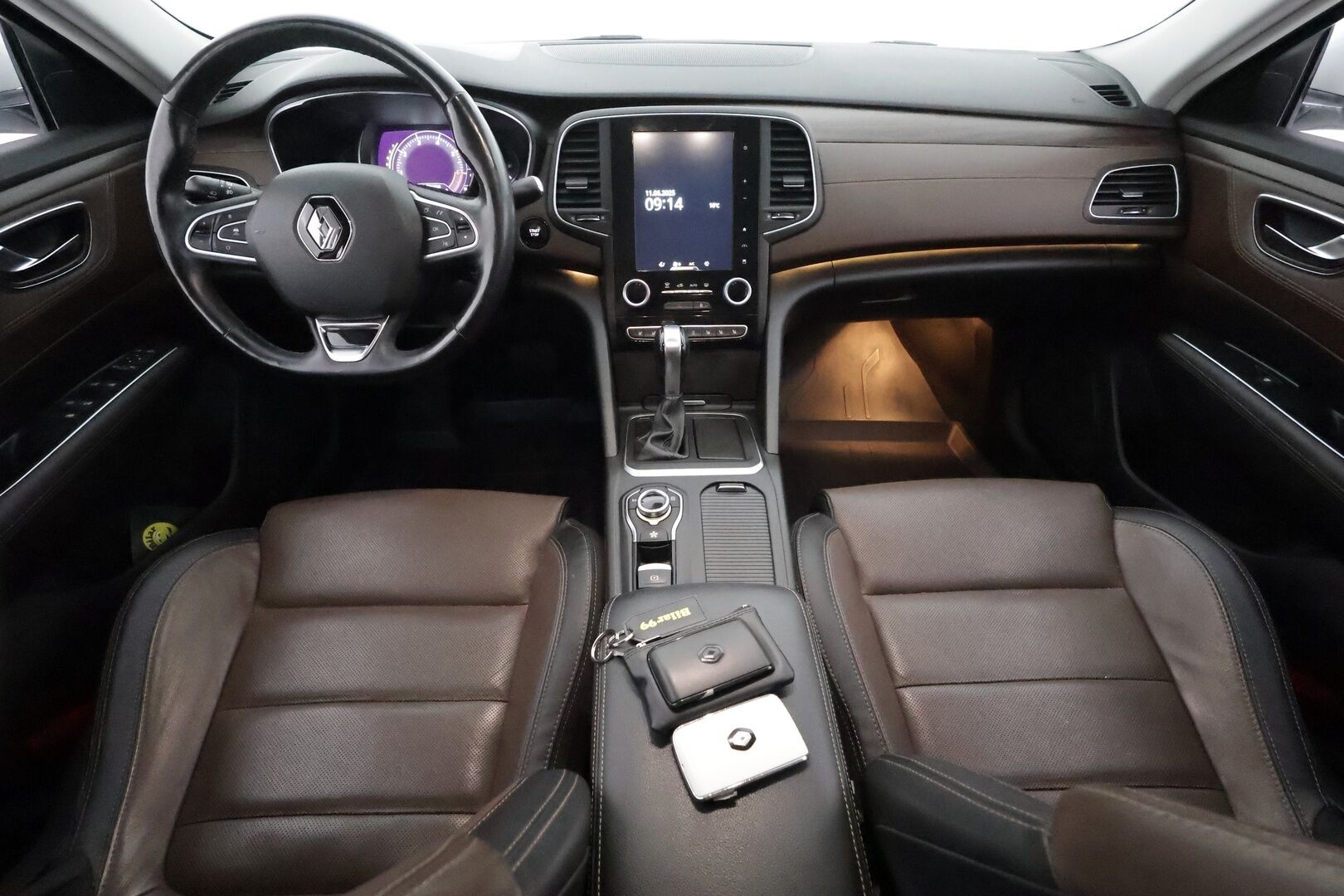 Renault Talisman 2017 Sedan TCe 200 EDC7 Intens **HUD / Adapt. vakkari / Keyless / Ilmastoidut penkit / Lohko / P.kamera** - Suomi-Auto / Blind Spot / Brake Assist / P-tutkat / Bluetooth 