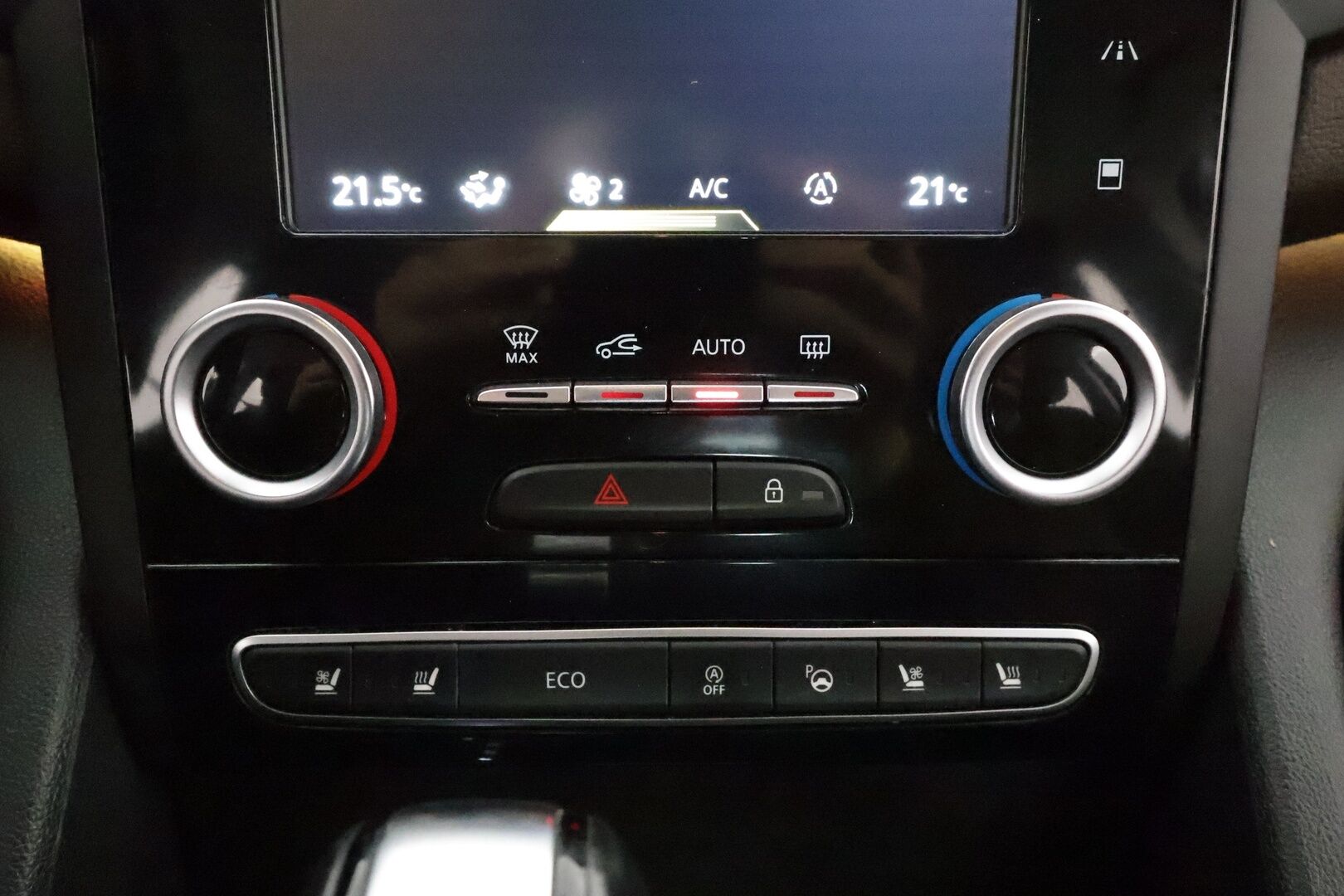 Renault Talisman 2017 Sedan TCe 200 EDC7 Intens **HUD / Adapt. vakkari / Keyless / Ilmastoidut penkit / Lohko / P.kamera** - Suomi-Auto / Blind Spot / Brake Assist / P-tutkat / Bluetooth 