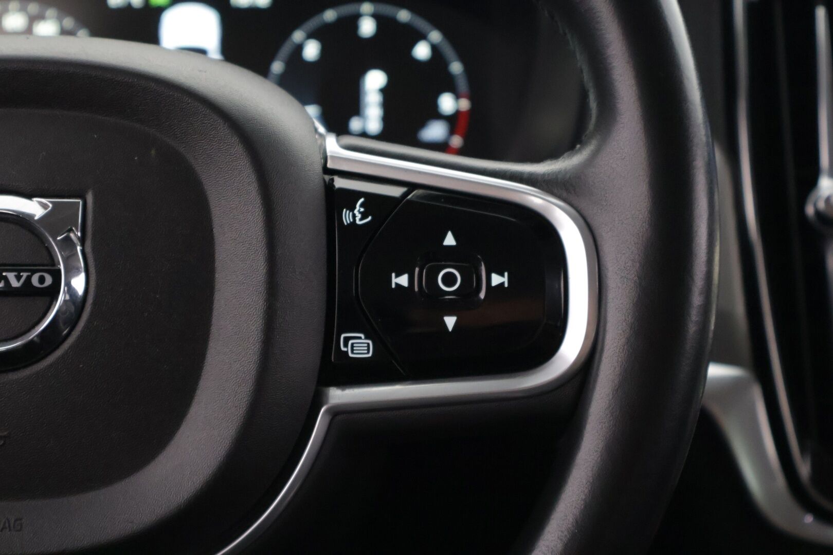 Volvo S90 2017 D4 Inscription aut *Näyttävä / Adapt. Vakkari / Webasto / Navi / Muistipenkit / Kaistavahti / 18&20" Vanteet!* - Komea yksilö / Särmä huoltohistoria / Sisäänajettu