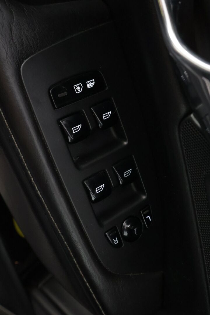 Volvo S90 2017 D4 Inscription aut *Näyttävä / Adapt. Vakkari / Webasto / Navi / Muistipenkit / Kaistavahti / 18&20" Vanteet!* - Komea yksilö / Särmä huoltohistoria / Sisäänajettu