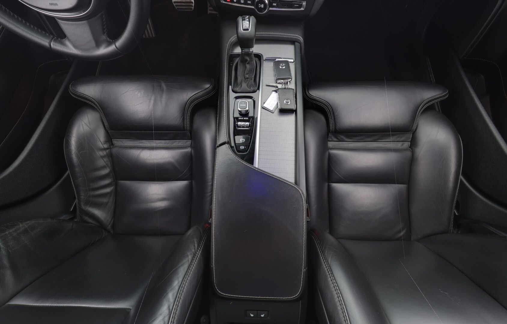 Volvo S90 2017 D4 Inscription aut *Näyttävä / Adapt. Vakkari / Webasto / Navi / Muistipenkit / Kaistavahti / 18&20" Vanteet!* - Komea yksilö / Särmä huoltohistoria / Sisäänajettu