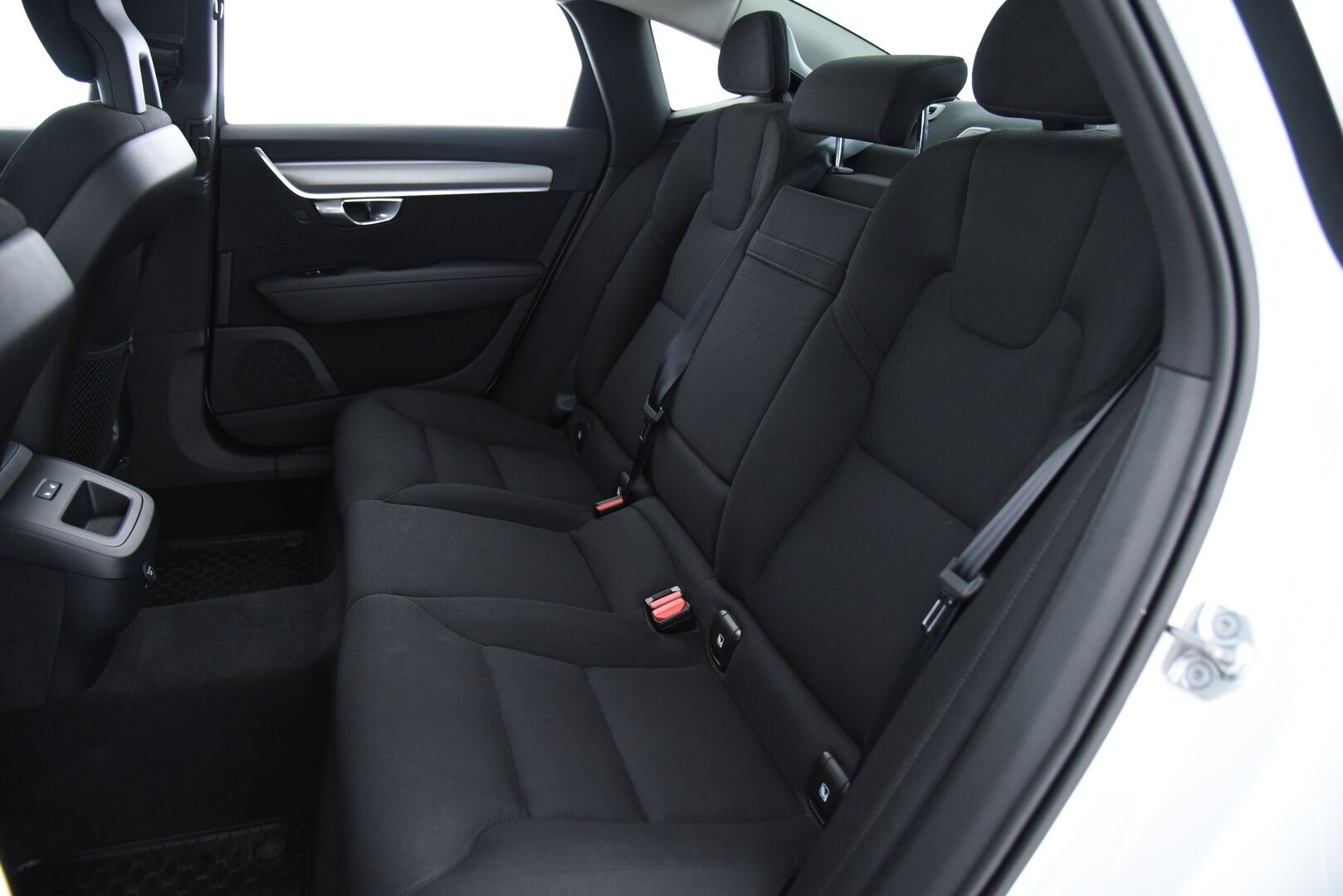 Volvo S90 2017 D4 Business aut / Adapt.Vakkari / Navi / PA-lisälämmitin / Vetokoukku / P-Tutkat / Keyless - 2-Omisteinen Suomi-Auto merkkiliikkeen huoltohistorialla!