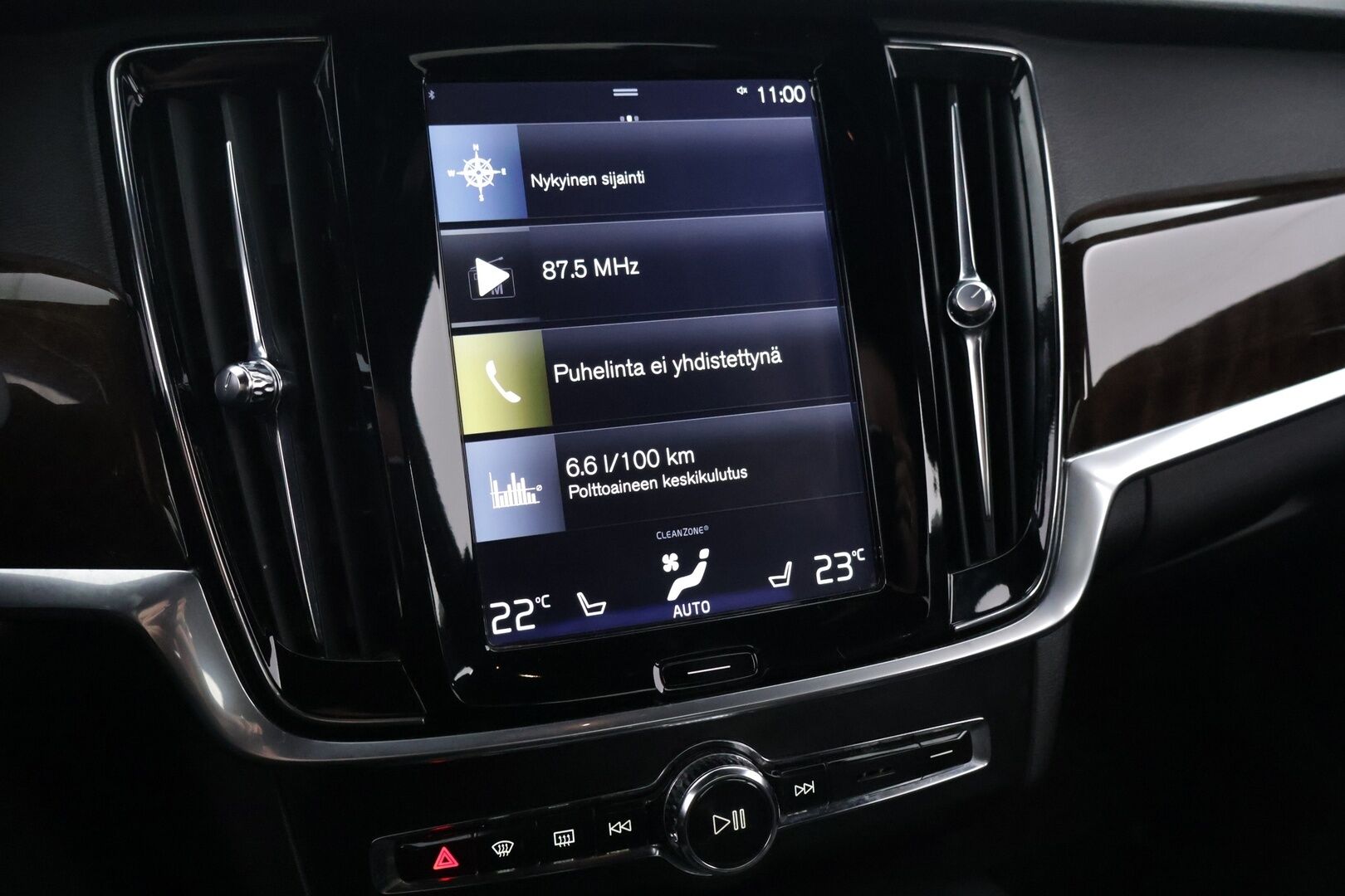 Volvo S90 2016 **YritysOutlet - Myydään vain yrityksille - Kahdet renkaat, Hyvät varusteet, Hyvä huoltohistoria.