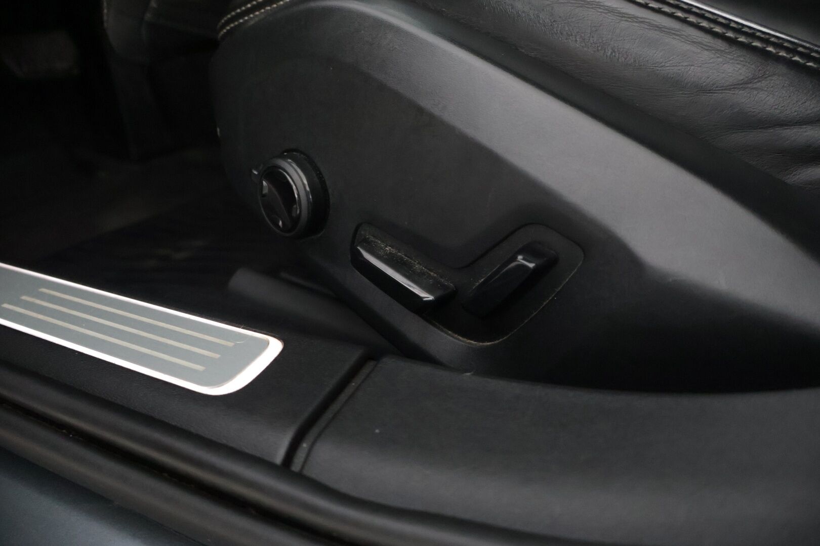 Volvo S90 2016 **YritysOutlet - Myydään vain yrityksille - Kahdet renkaat, Hyvät varusteet, Hyvä huoltohistoria.