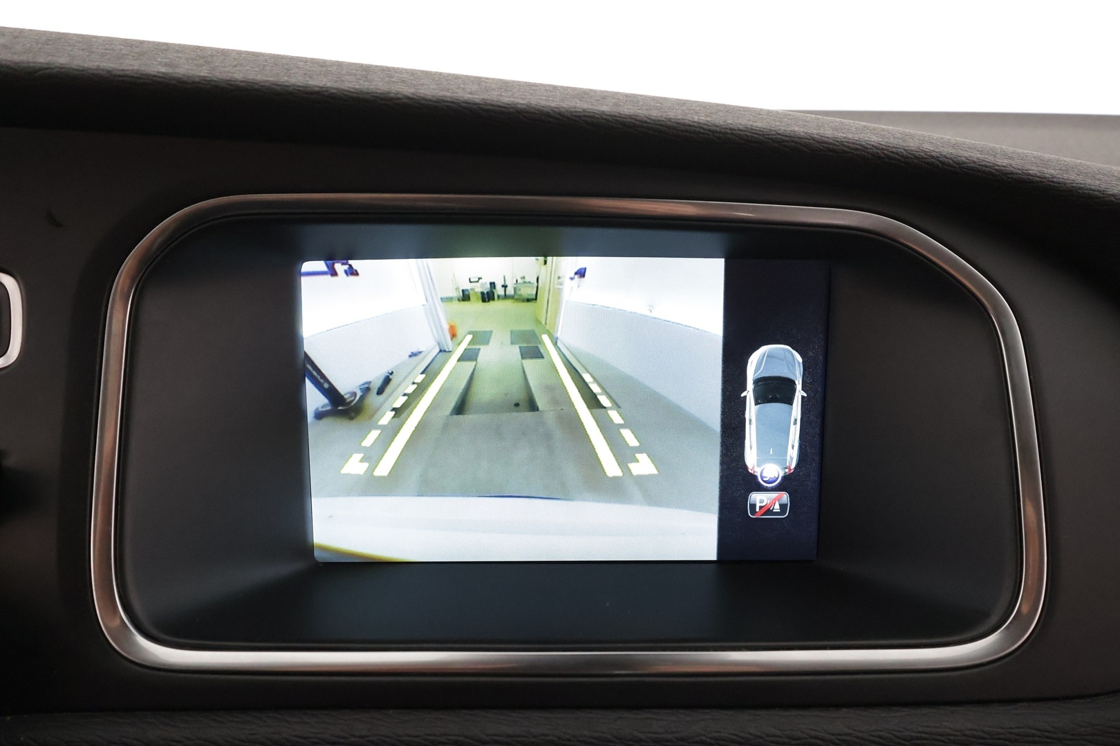 Volvo V40 2017 D2 Business aut * Webasto / P.Kamera / Full-LED / Vakkari / Bluetooth * - Suomi-auto / Merkkihuollot / Kahdet renkaat aluvanteilla - HULLUT AVAJAISHULINAT KORKOTARJOUS 3,29 %