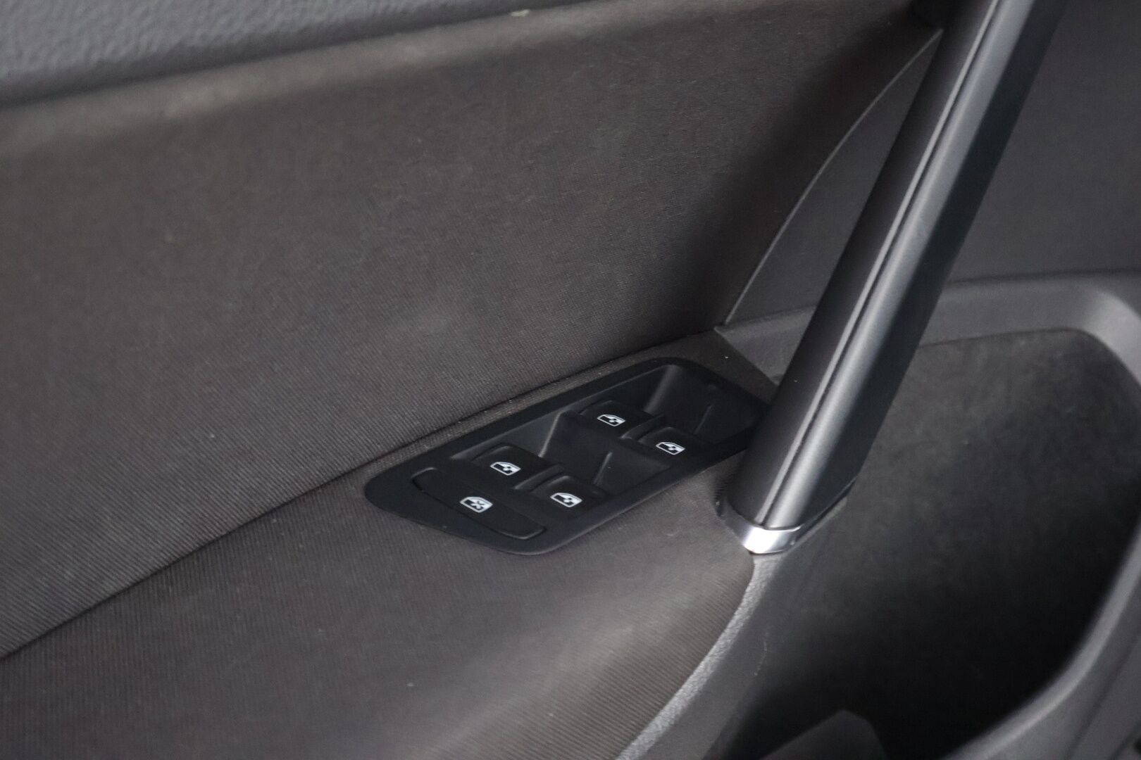 Volkswagen Golf 2017 Variant Allstar 1,2 TSI 81 kW (110 hv) DSG-automaatti * Webasto / Vakkari / Peruutustutkat / Xenon / Kaarrevalot - 2x Renkaat / Juuri tullut Tampereelle!