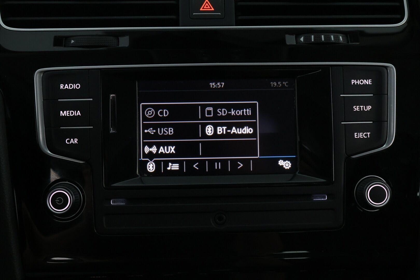 Volkswagen Golf 2017 Variant Allstar 1,2 TSI 81 kW (110 hv) DSG-automaatti * Webasto / Vakkari / Peruutustutkat / Xenon / Kaarrevalot - 2x Renkaat / Juuri tullut Tampereelle!