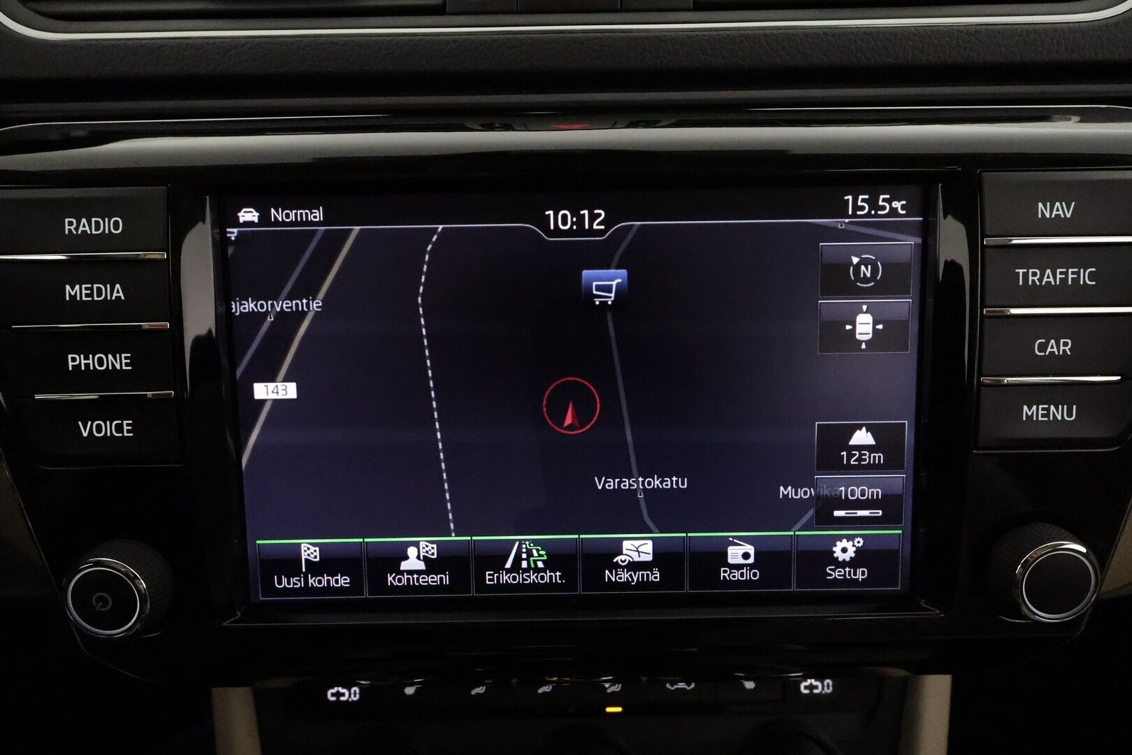 Skoda Superb 2017 Combi 2,0 TSI 280 4x4 L&K DSG *ACC / Webasto / Panorama / Muistipenkki / Ilmastoidut nahat / Navi / P.tutkat / Canton* - Suomi-auto / Kahdet renkaat aluvanteilla