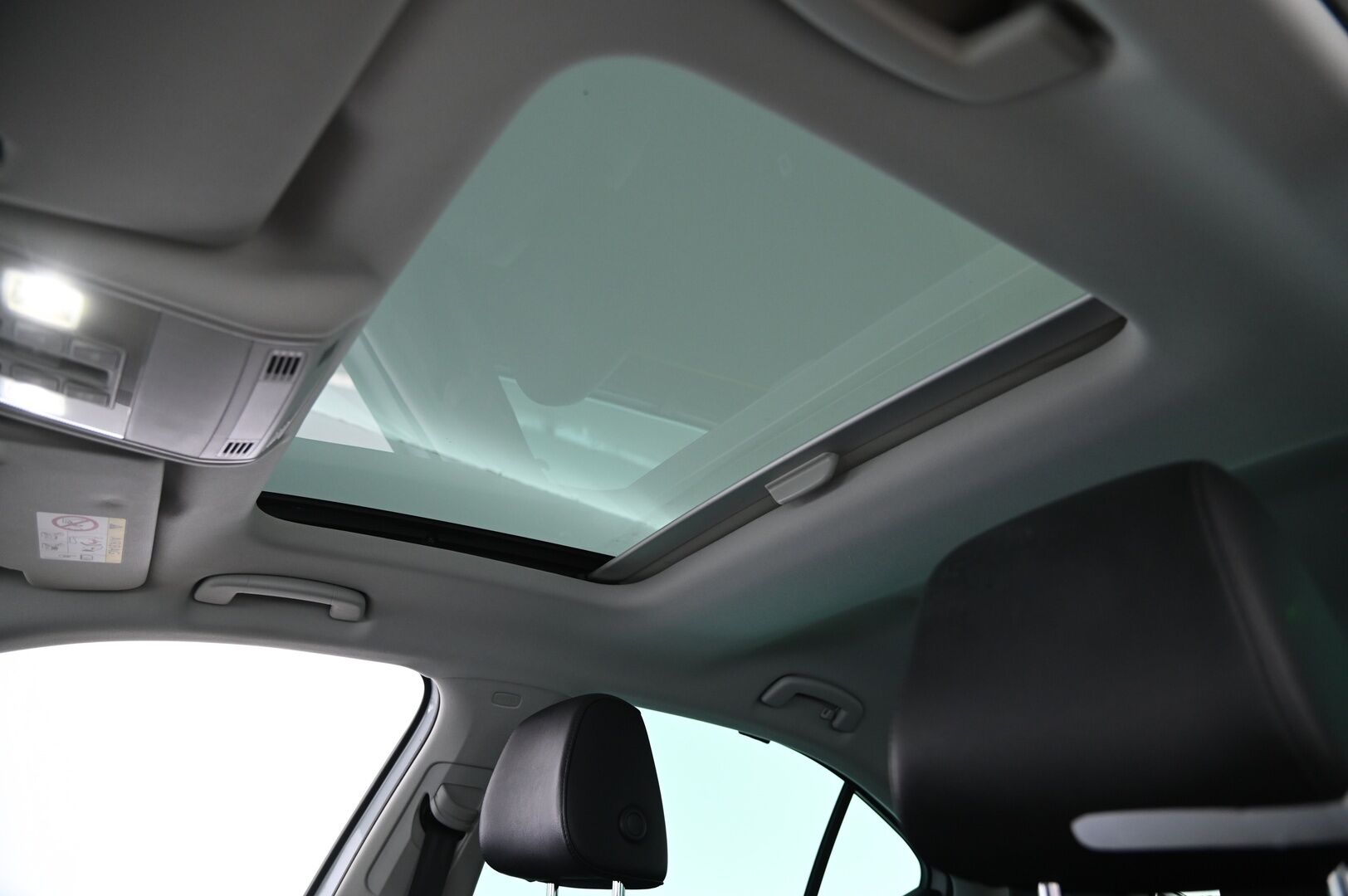 Skoda Superb 2017 1,8 TSI Elegance DSG Autom *Webasto / Lämmitettävä lasi / Kattolukku / ACC / Muistipenkki* - Juuri huollettu! / Canton äänentoisto & Navi / 2xrenkaat alumiinivantein!*