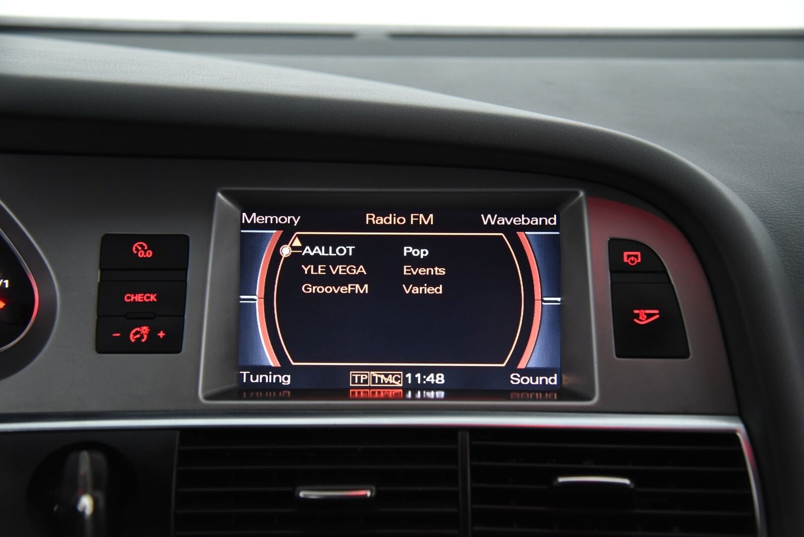 Audi A6 2007 Avant 3,0 TDI 165 kW quattro tiptronic-aut. / YritysOutlet - Myydään vain yrityksille - YritysOutlet - Myydään vain yrityksille