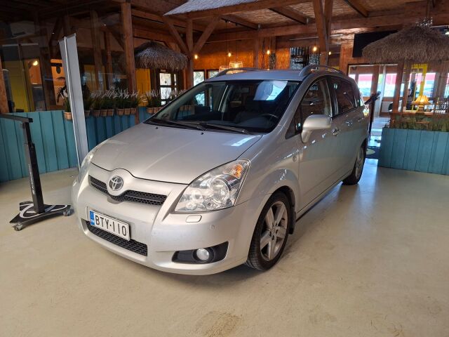 Toyota Corolla Verso -kuva