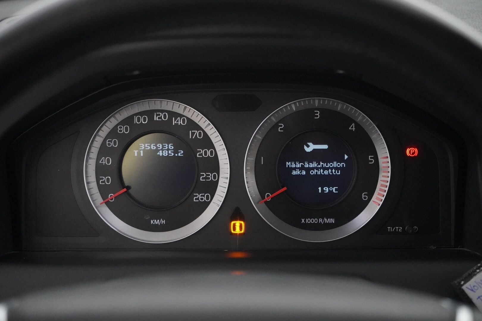 Volvo XC60 2009 MYYDÄÄN HUUTOKAUPAT.COM - Myydään huutokaupat.com