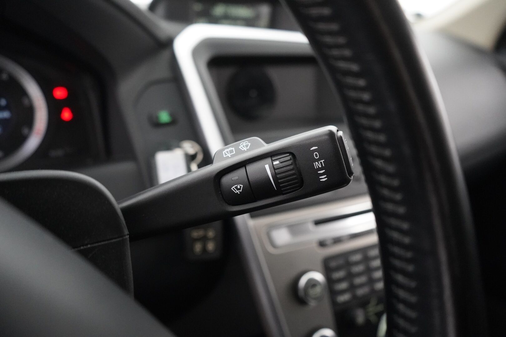 Volvo XC60 2009 MYYDÄÄN HUUTOKAUPAT.COM - Myydään huutokaupat.com