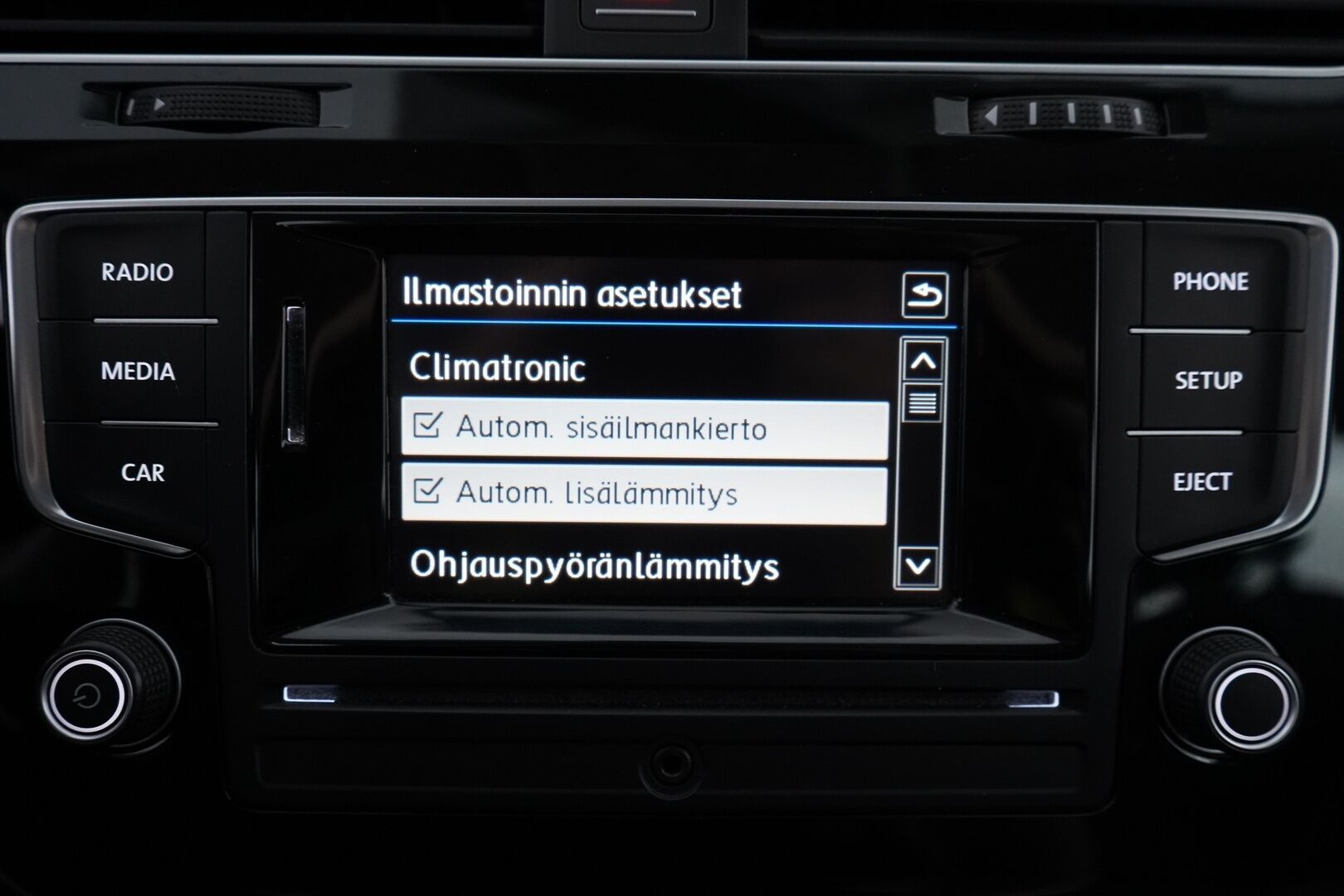 Volkswagen Golf 2016 Variant Allstar 1,2 TSI 81 kW (110 hv) DSG-automaatti *Koukku / Webasto / Ratinlämmitin / Tutkat / Vakkari* - Juuri katsastettu / Kahdet renkaat alumiinivantein / Allstar / 26.05.2025 huollettu / Jakopää vaihdettu 07.2023