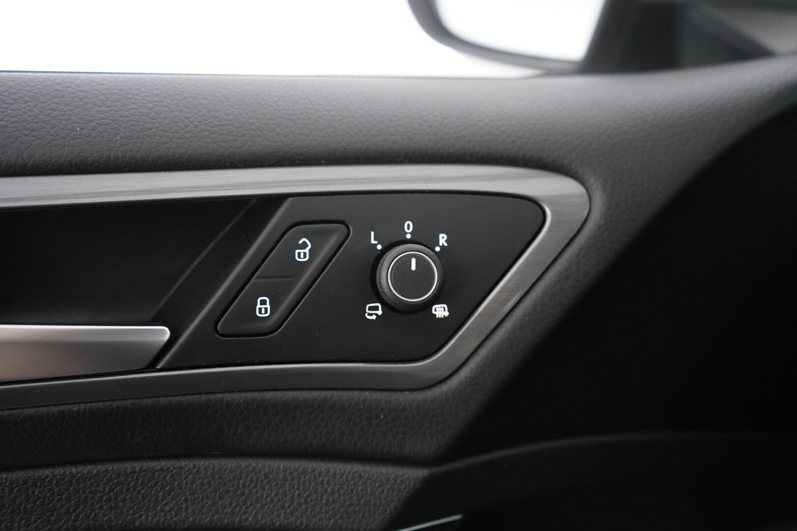 Volkswagen Golf 2016 Variant Allstar 1,2 TSI 81 kW (110 hv) DSG-automaatti *Koukku / Webasto / Ratinlämmitin / Tutkat / Vakkari* - Juuri katsastettu / Kahdet renkaat alumiinivantein / Allstar / 26.05.2025 huollettu / Jakopää vaihdettu 07.2023